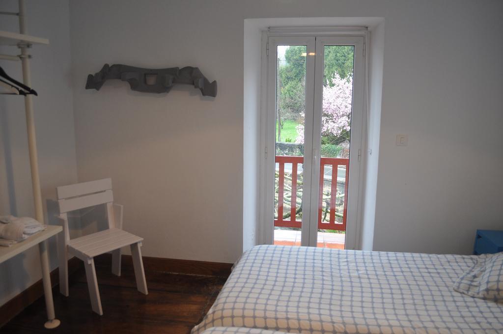 Hostal Auzoa Bera  Ngoại thất bức ảnh